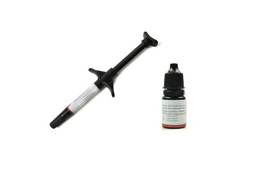 Adhésif dentaire à faible viscosité et à forte résistance à la liaison pour les restaurations indirectes