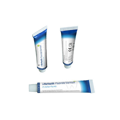 Le fluorure dentaire actuel de vernis de la saveur 5% Naf de melon empêchent la carie dentaire